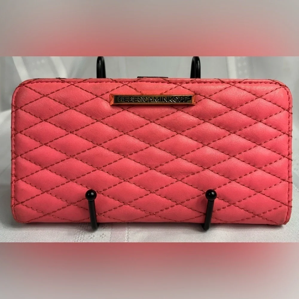 Rebecca Minkoff VGUC Pink Quilted Wallet